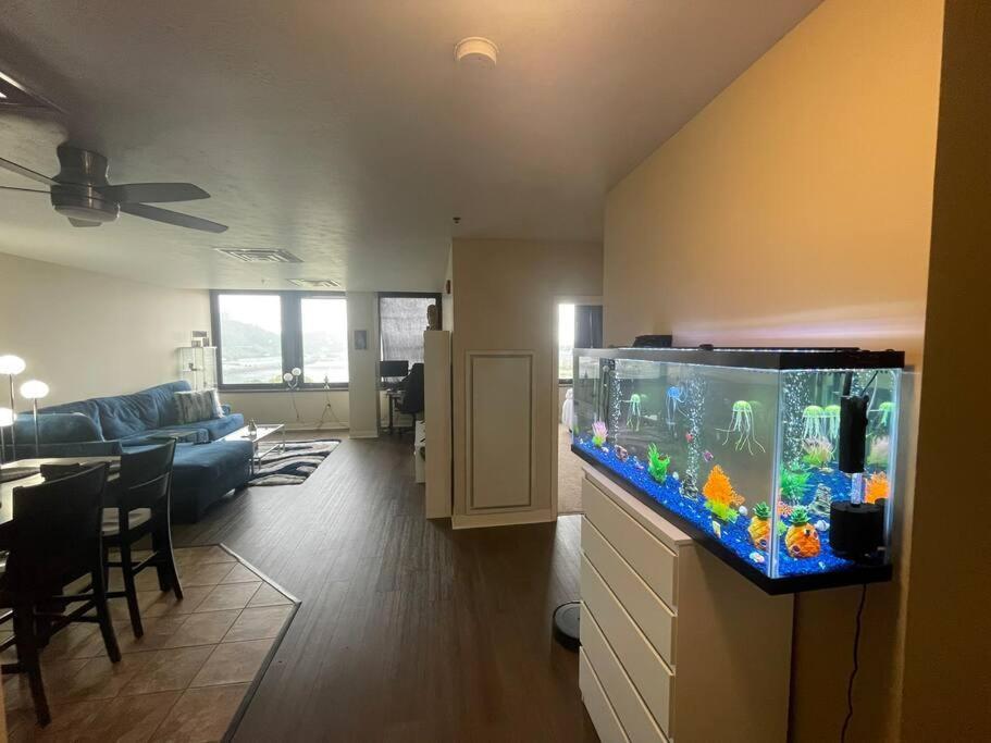 Luxury At The Point Easy Access To And From Downtown 24-7 Parking Apartamento *