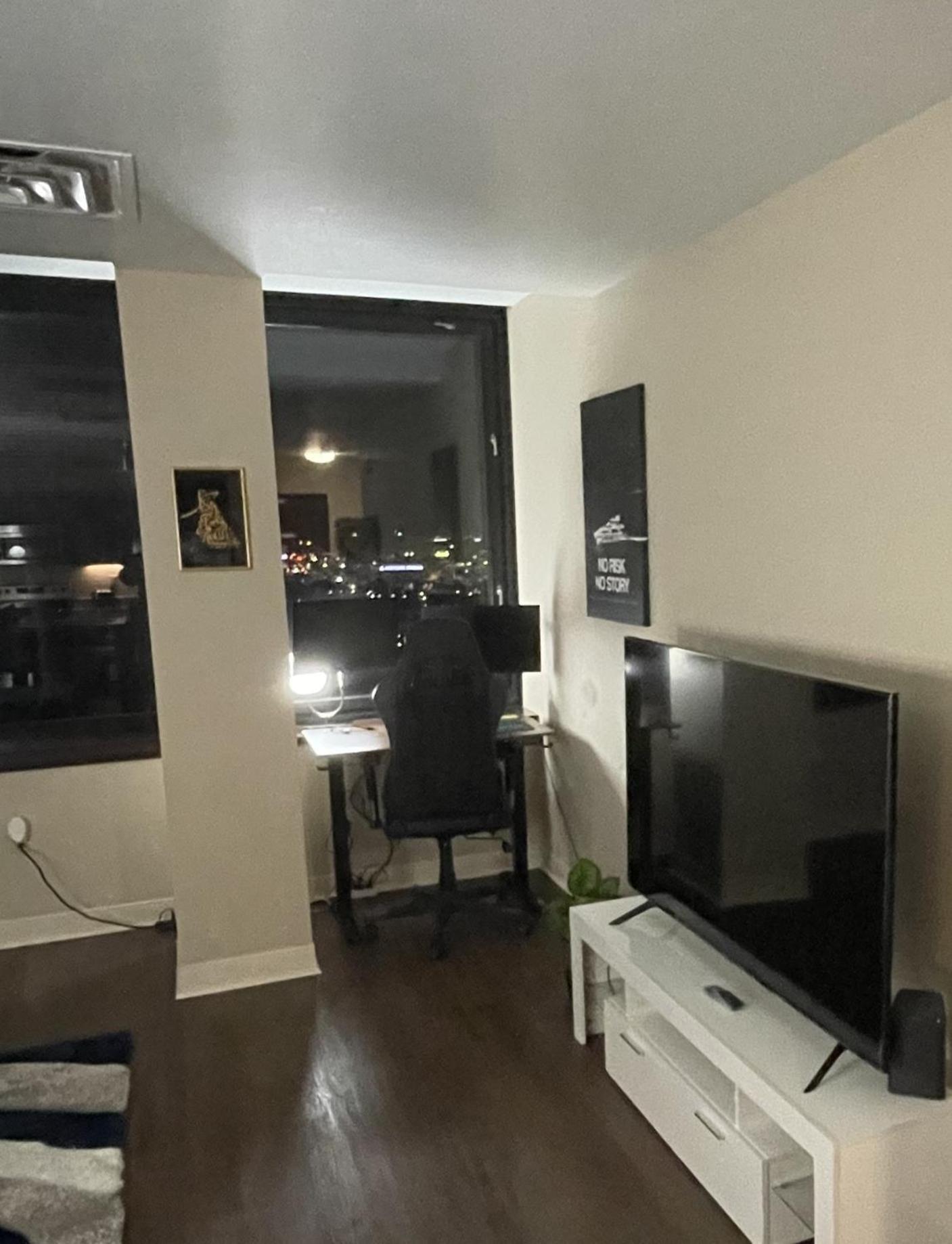 Luxury At The Point Easy Access To And From Downtown 24-7 Parking Apartamento *